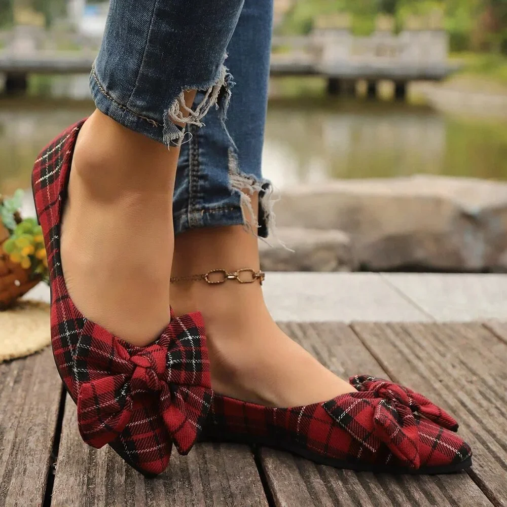 Red Casual Women's Flat Slip-On Loafers with Plaid Floral Design